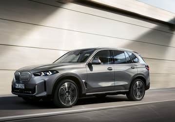 Иномарки подешевели благодаря окрепшему рублю: BMW X5 — на 1 млн рублей, BMW 3-серии — на 500 тыс. рублей